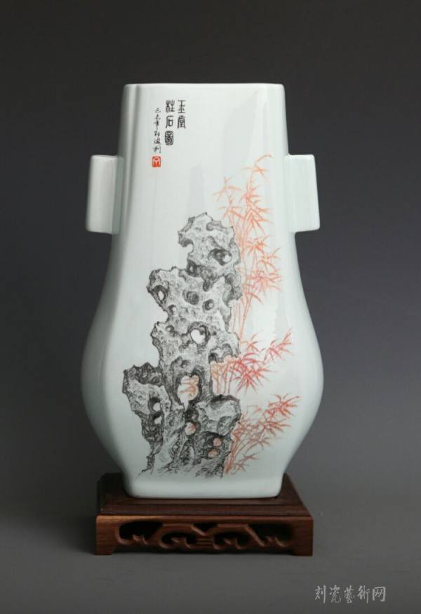 丁邦海《中华五岳雄干古》系列刻瓷作品亮相唐山瓷博会